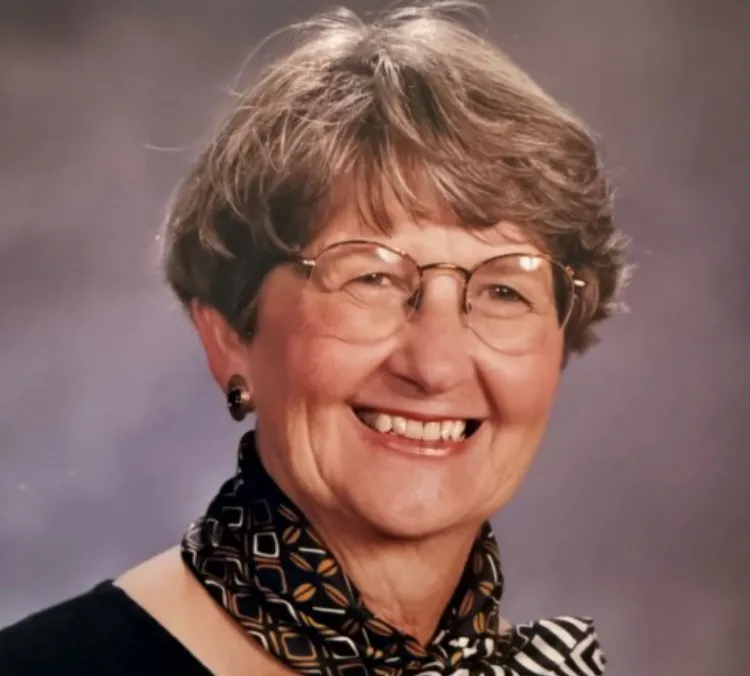 Obituary - Betty Lucille Simmons