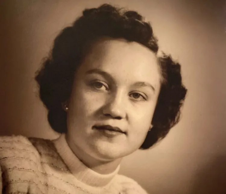 Obituary - Frances Sorensen Lee Davis