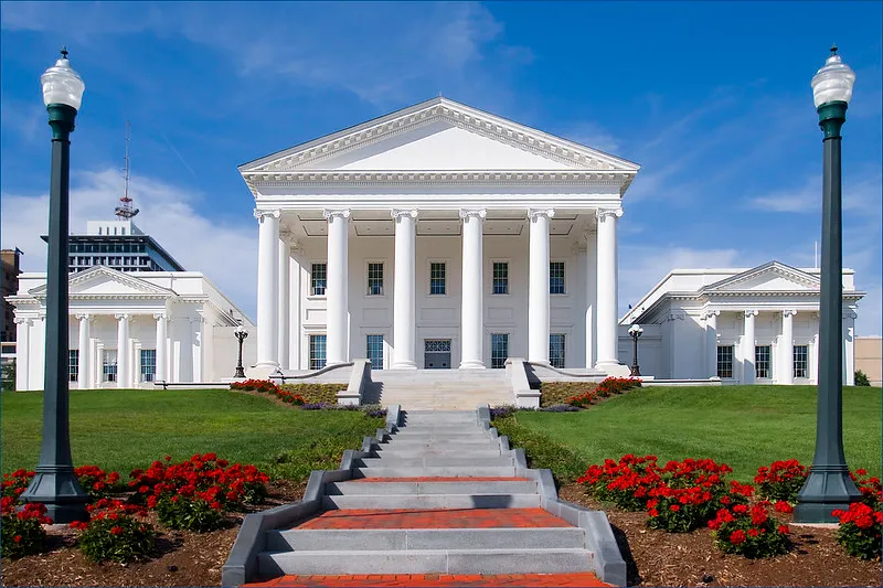 Democrats fail to override Youngkin vetoes in largely symbolic showdown