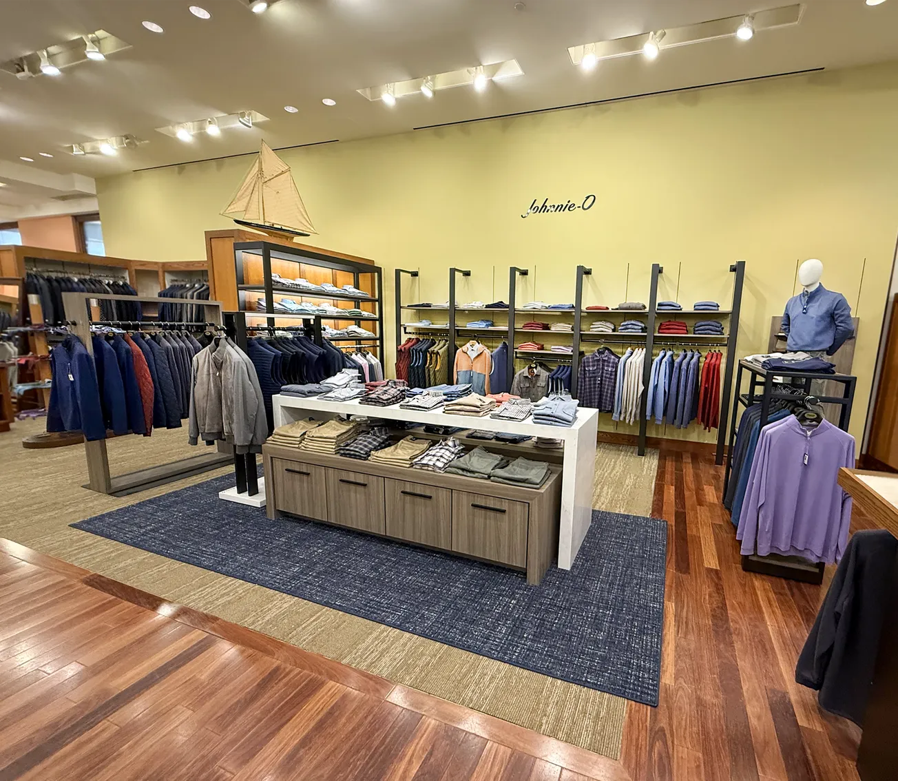 Franco’s Fine Clothier to debuts Johnnie-O Signature Shop