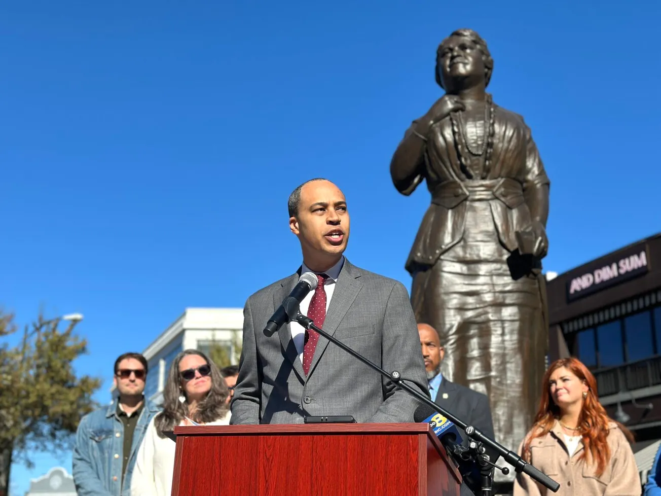 ‘Beyond disqualifying’: Jay Jones controversy jolts Virginia’s pivotal 2025 elections