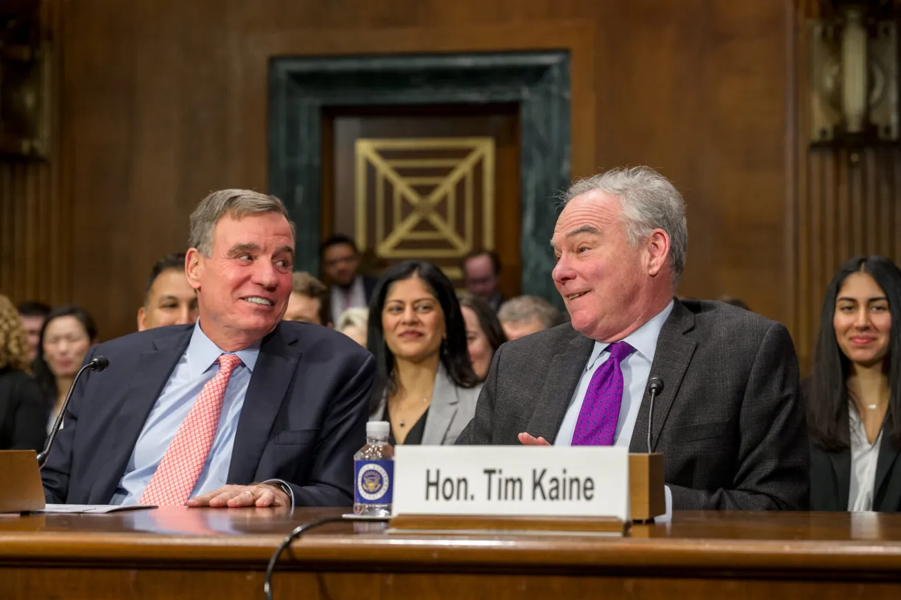 Warner, Kaine push bill to shield federal workers from evictions, defaults amid shutdown