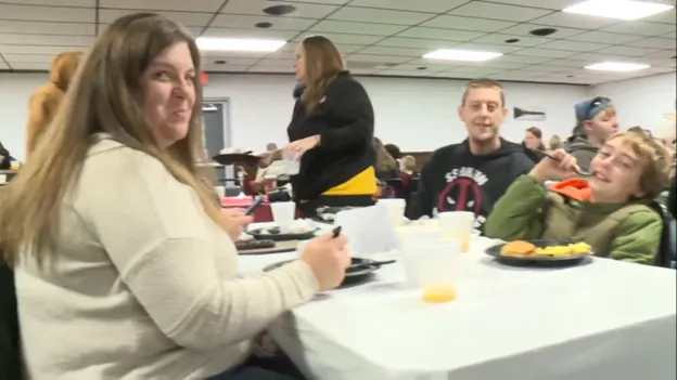 Henrico police officers, sheriff's deputies help 125 kids shop for Christmas gifts