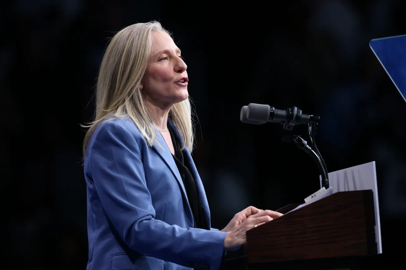 Gov.-elect Spanberger outlines energy priorities with focus on efficiency, battery storage