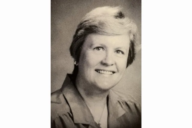 Obituary - Linda Evelyn Cooper Hutton