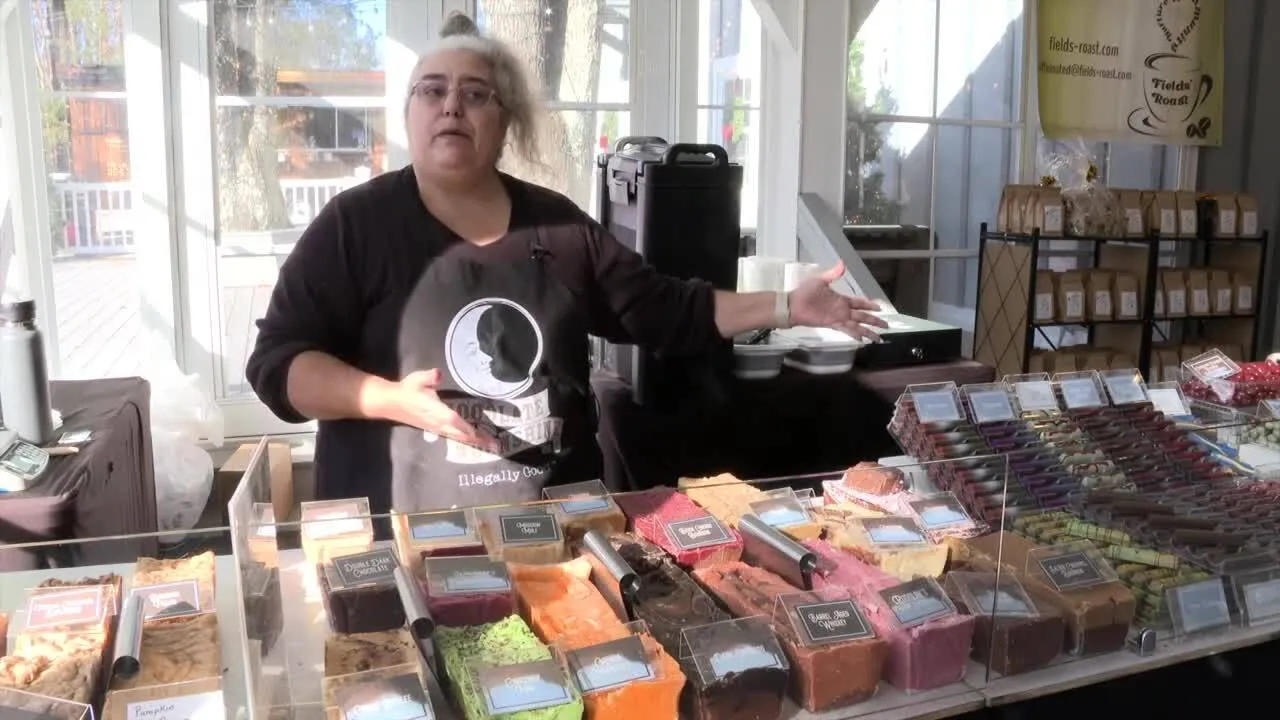 Virginia Cliffe Inn in Glen Allen hosts Christmas arts and craft show