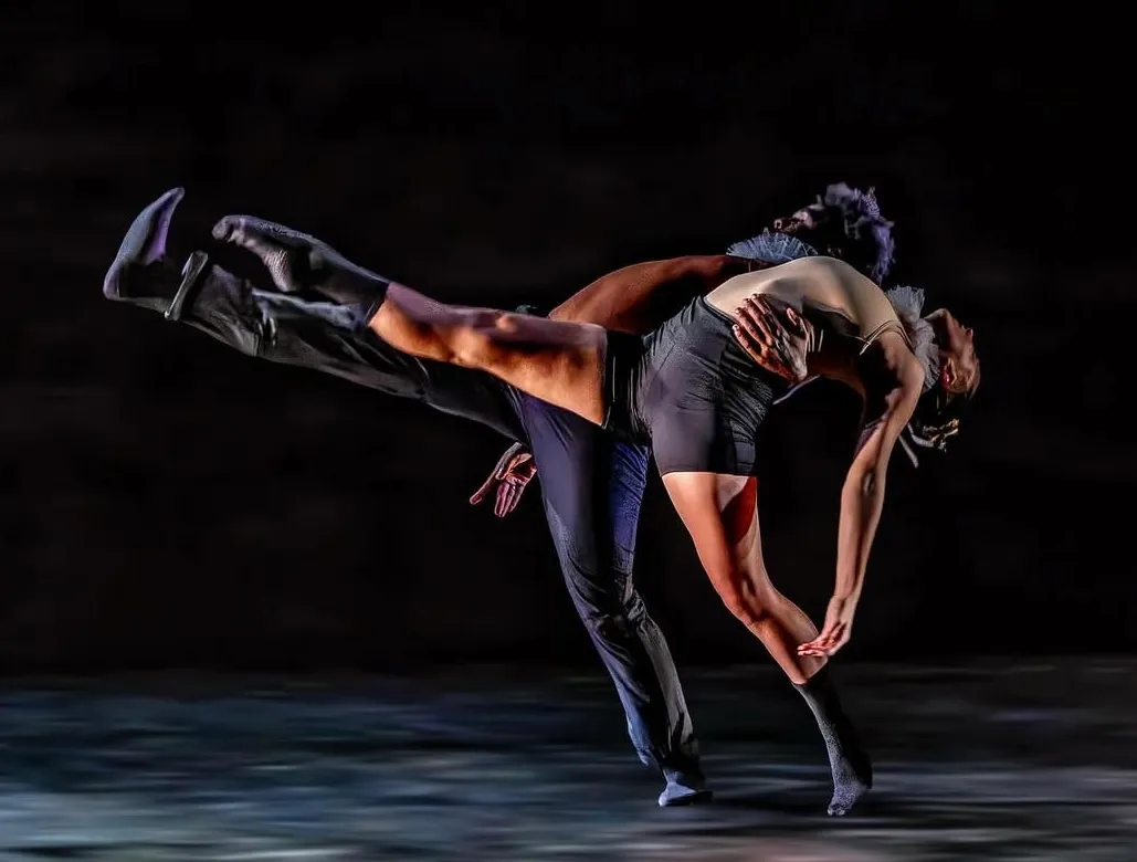 Resonance performance this weekend a production of the West End Academy-based Conflux Dance Theater