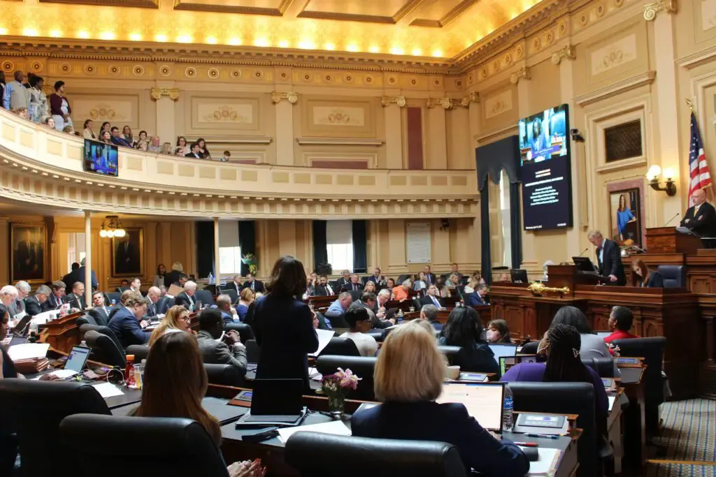 Virginia lawmakers OK final edits to bill meant to get tough on unregulated THC